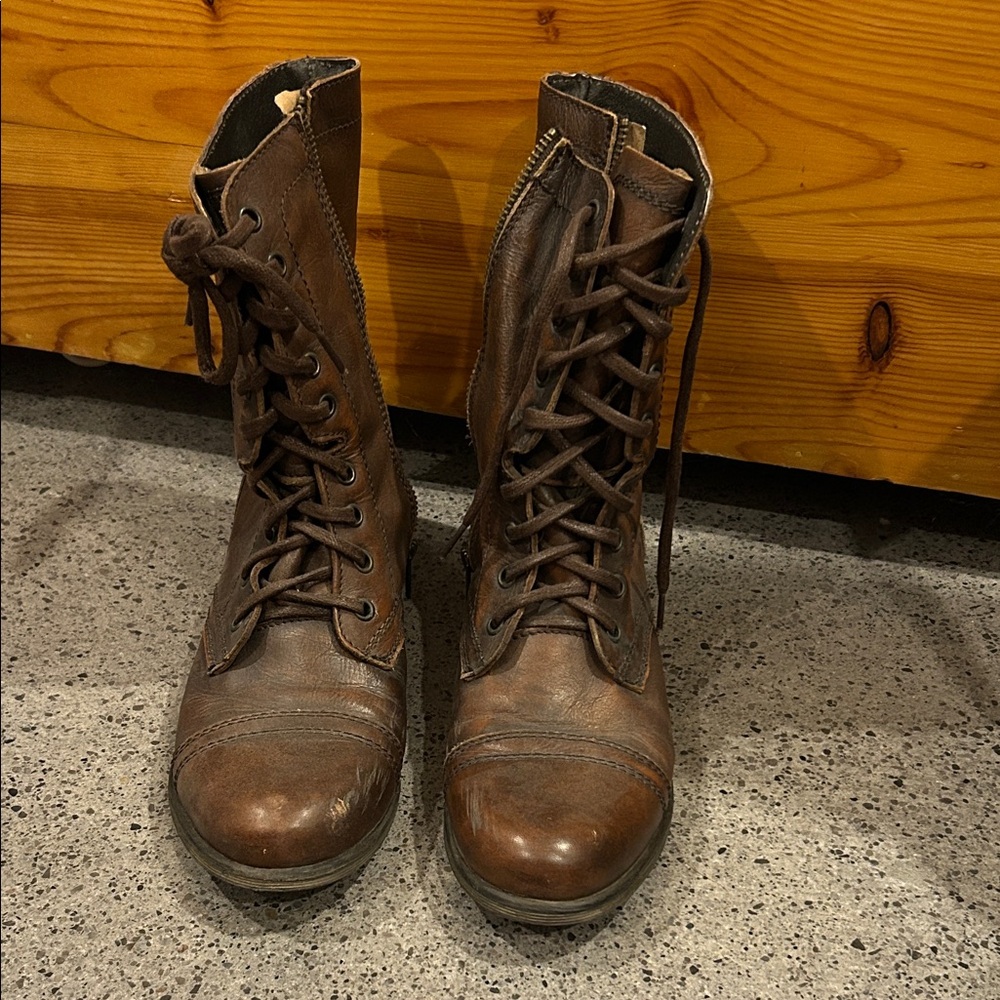 Steve Madden Brown Lace-Up Leather Boots